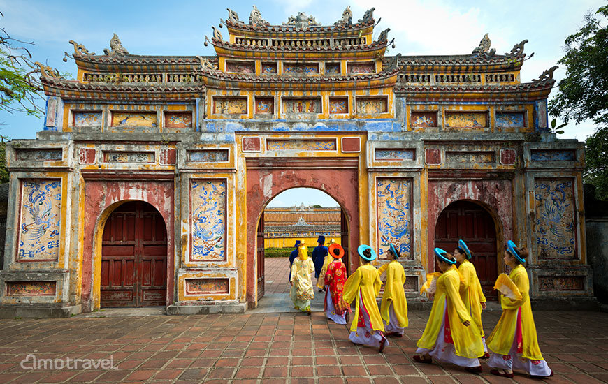 Les 15 plus célèbres bâtiments emblématiques du Vietnam à visiter absolument en 2022